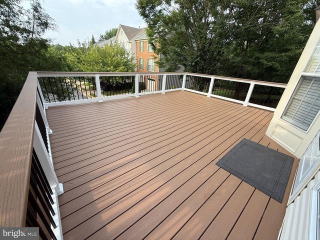 6321 CIDER BARREL CIR, Centreville, VA 20121