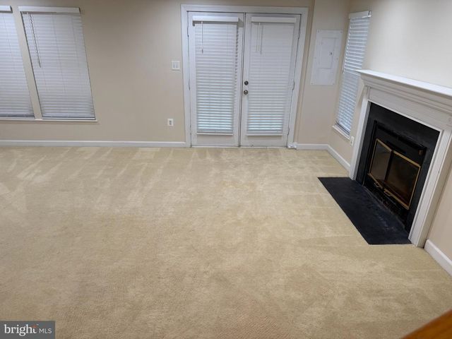 6321 CIDER BARREL CIR, Centreville, VA 20121