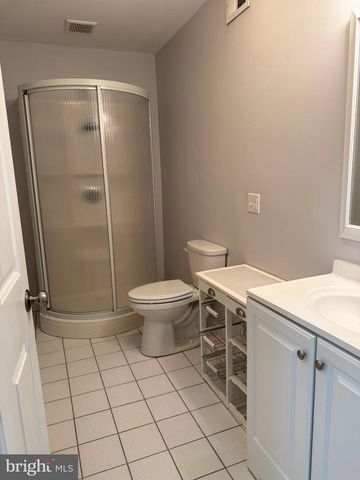 6321 CIDER BARREL CIR, Centreville, VA 20121