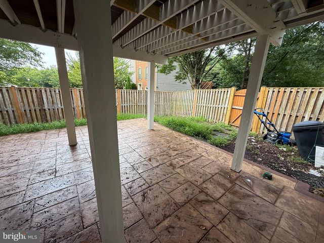 6321 CIDER BARREL CIR, Centreville, VA 20121