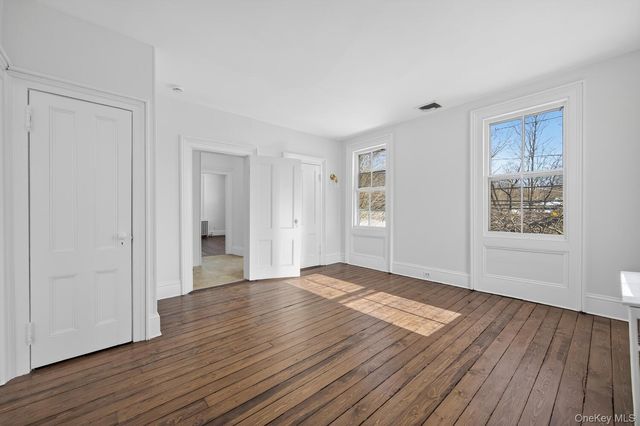 4 Parkview Terrace 2, Huntington, NY 11743