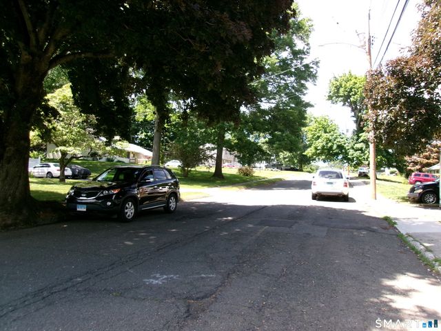 95 Linwood Street, Milford, CT 06461