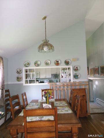 95 Linwood Street, Milford, CT 06461