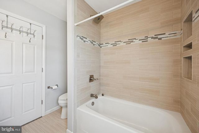 131 IVY HILL RD, Levittown, PA 19057