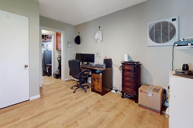 5912 Grove Ave, Marysville, CA 95901