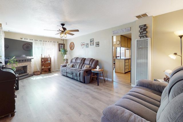 5912 Grove Ave, Marysville, CA 95901