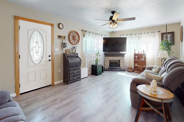 5912 Grove Ave, Marysville, CA 95901