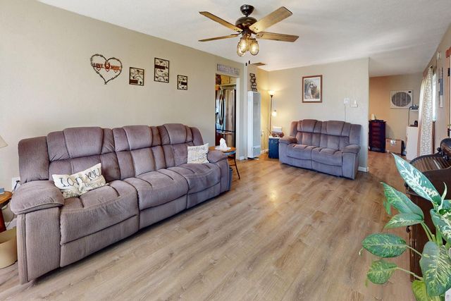 5912 Grove Ave, Marysville, CA 95901