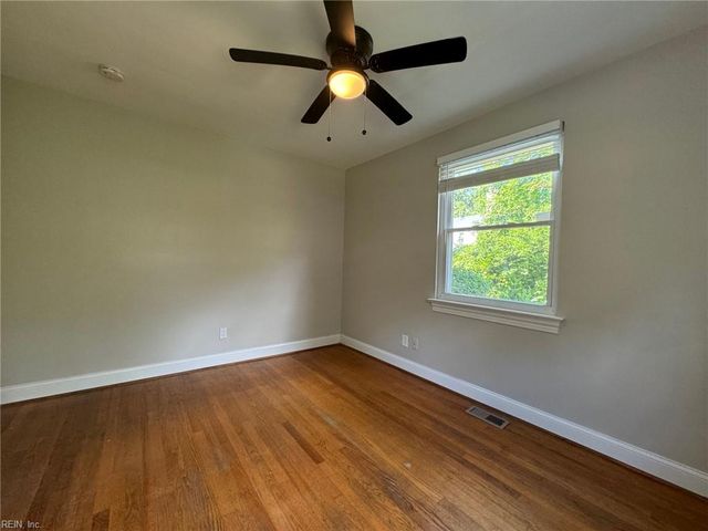 216 Glen Echo DR # 1, Norfolk, VA 23505
