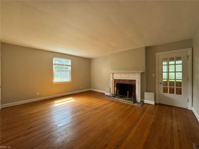 216 Glen Echo DR # 1, Norfolk, VA 23505
