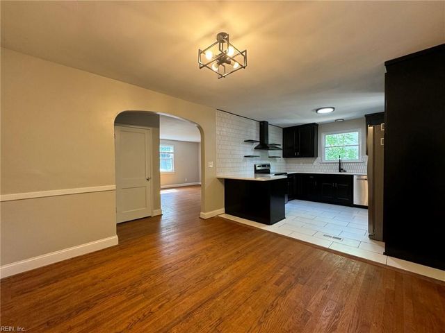 216 Glen Echo DR # 1, Norfolk, VA 23505