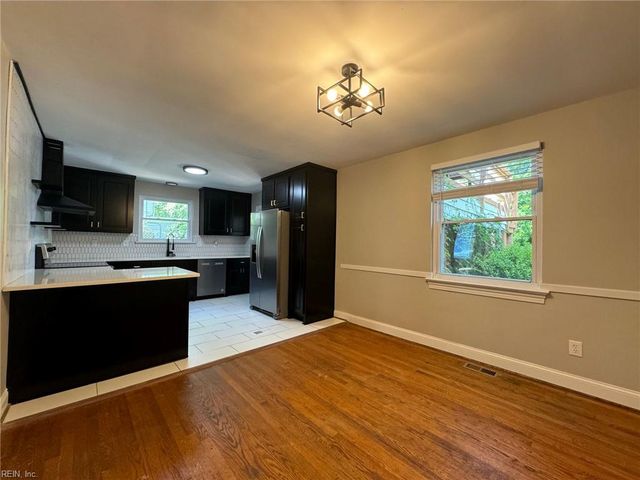 216 Glen Echo DR # 1, Norfolk, VA 23505
