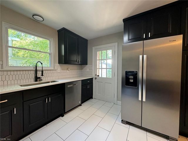 216 Glen Echo DR # 1, Norfolk, VA 23505