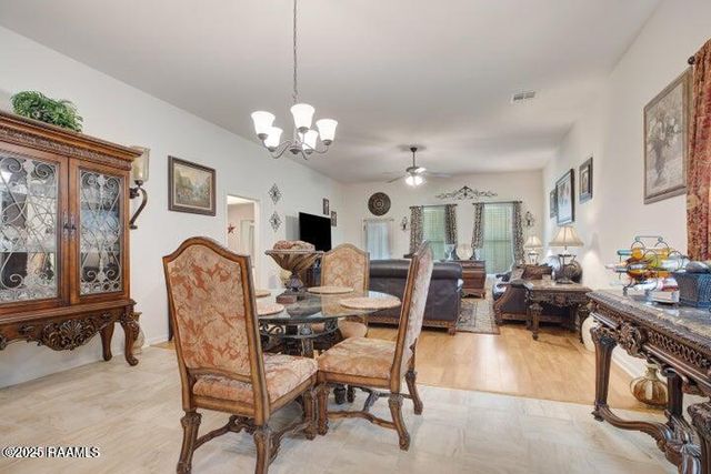 512 Elwick Drive, Lafayette, LA 70507