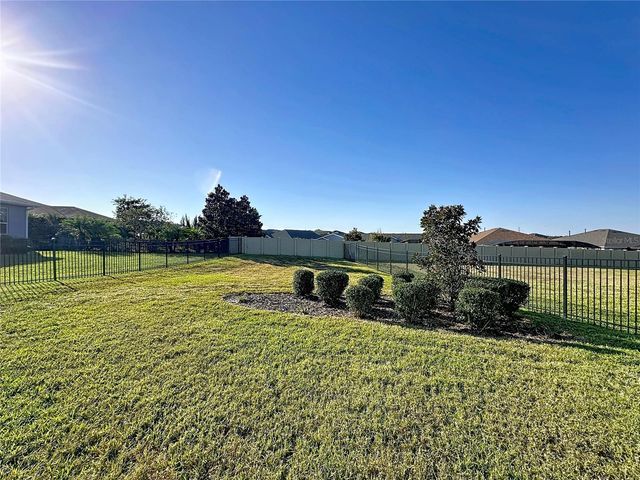 115 SILVER MAPLE ROAD, Groveland, FL 34736