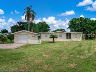 221 Speckled Perch Point, Lorida, FL 33857
