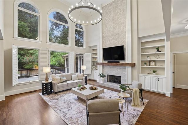 720 Lake Mist Cove, Alpharetta, GA 30004