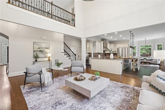 720 Lake Mist Cove, Alpharetta, GA 30004