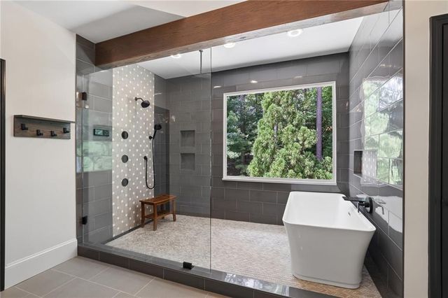 720 Lake Mist Cove, Alpharetta, GA 30004