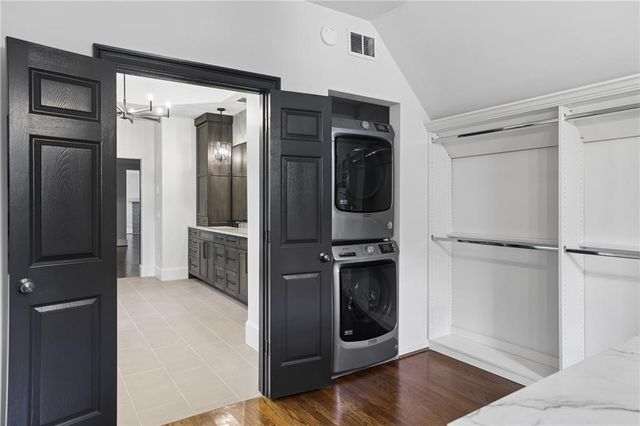 720 Lake Mist Cove, Alpharetta, GA 30004