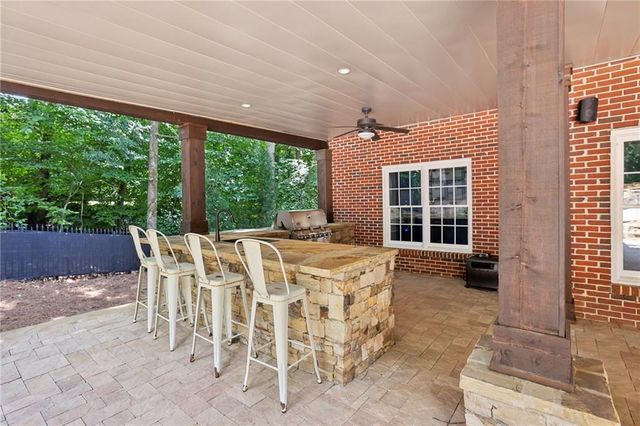 720 Lake Mist Cove, Alpharetta, GA 30004