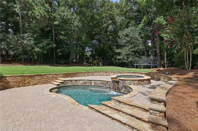 720 Lake Mist Cove, Alpharetta, GA 30004