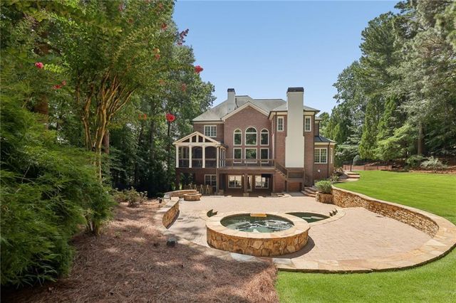 720 Lake Mist Cove, Alpharetta, GA 30004