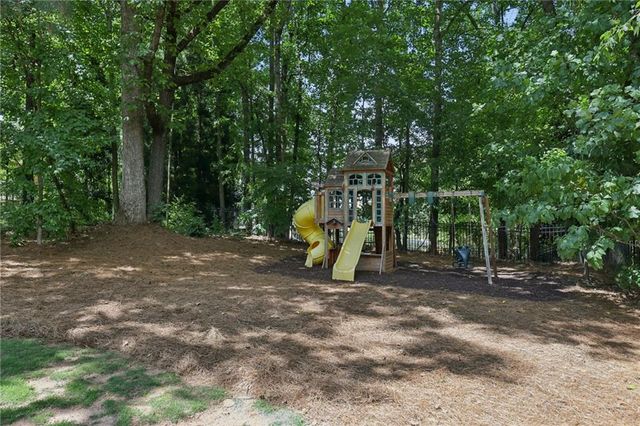 720 Lake Mist Cove, Alpharetta, GA 30004