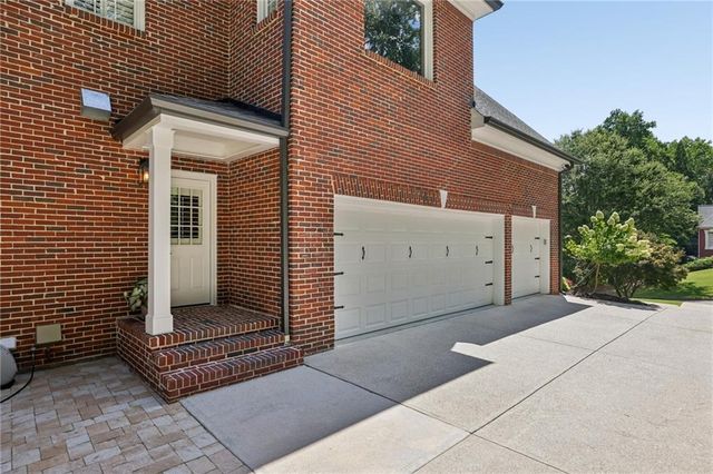 720 Lake Mist Cove, Alpharetta, GA 30004