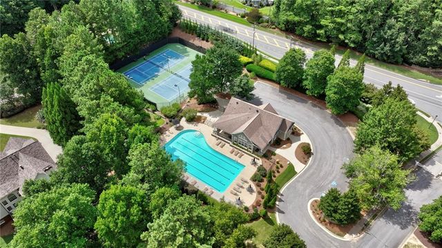 720 Lake Mist Cove, Alpharetta, GA 30004