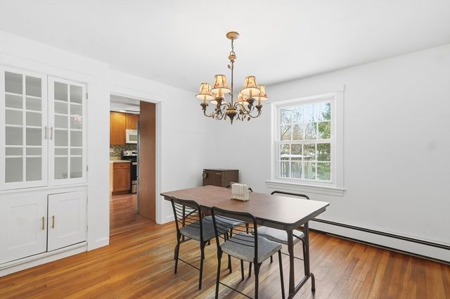 40 Linwood Street, Chelmsford, MA 01824