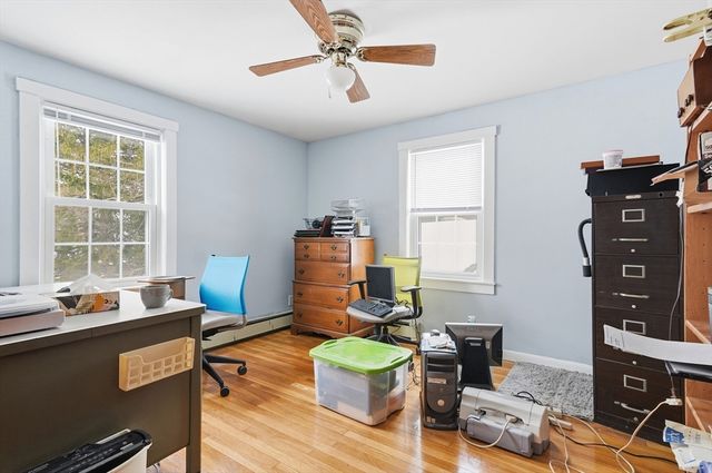 40 Linwood Street, Chelmsford, MA 01824