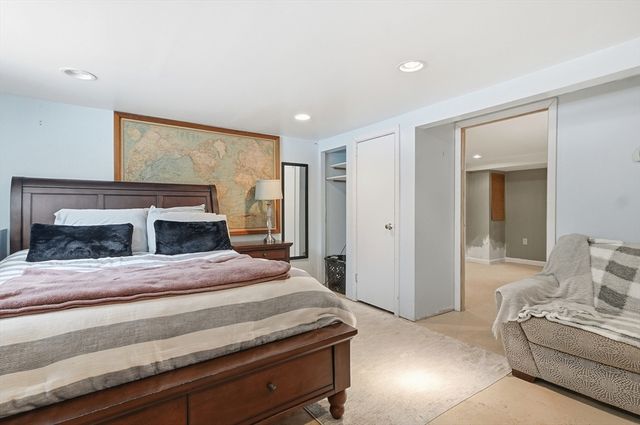 40 Linwood Street, Chelmsford, MA 01824