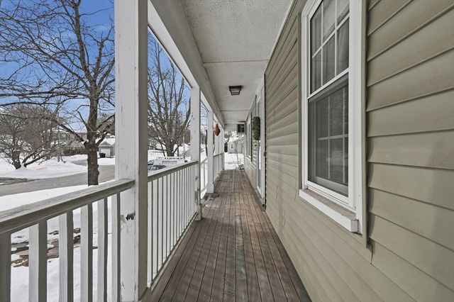 40 Linwood Street, Chelmsford, MA 01824