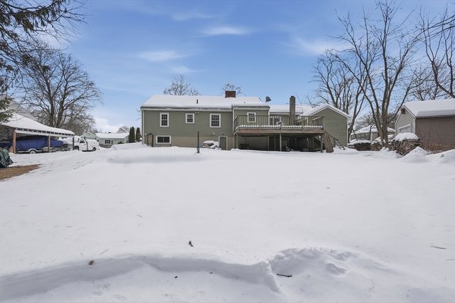 40 Linwood Street, Chelmsford, MA 01824