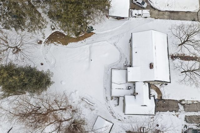 40 Linwood Street, Chelmsford, MA 01824