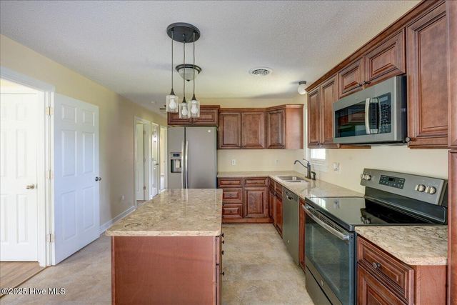 113 N First Avenue, New Bern, NC 28560
