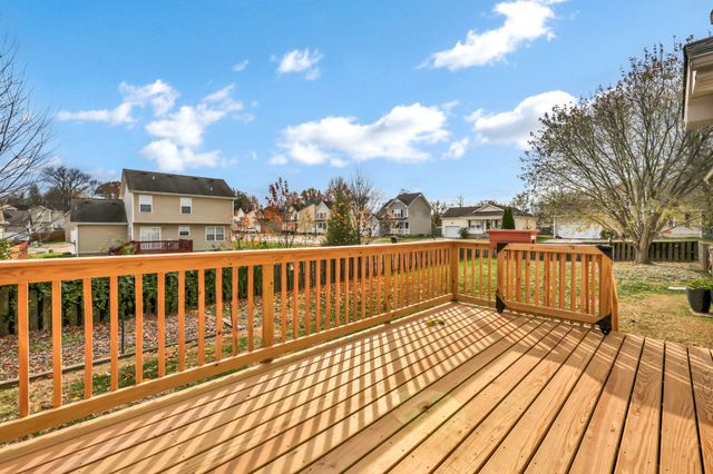 506 Oakmont Dr, Clarksville, TN 37042