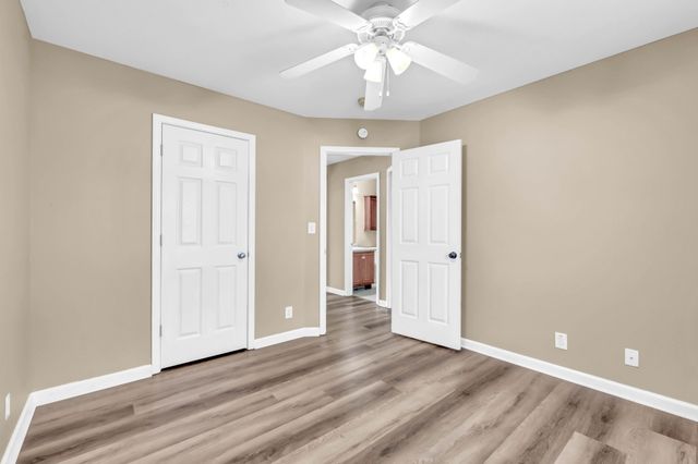 506 Oakmont Dr, Clarksville, TN 37042