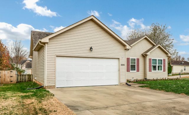 506 Oakmont Dr, Clarksville, TN 37042