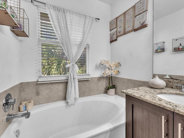 5824 Monterra Club Drive 5824, Lake Worth, FL 33463