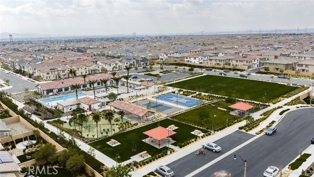 16667 Snowdrop 2, Fontana, CA 92336