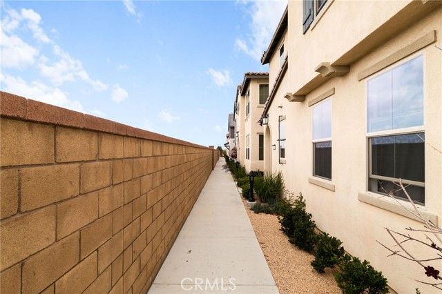 16667 Snowdrop 2, Fontana, CA 92336