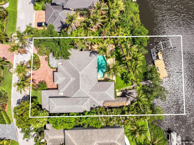 19028 SE Windward Island Lane, Jupiter, FL 33458
