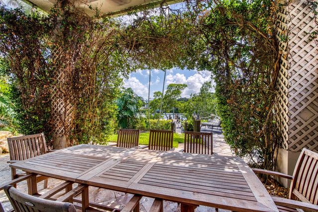 19028 SE Windward Island Lane, Jupiter, FL 33458