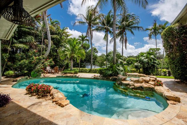 19028 SE Windward Island Lane, Jupiter, FL 33458