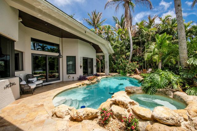 19028 SE Windward Island Lane, Jupiter, FL 33458
