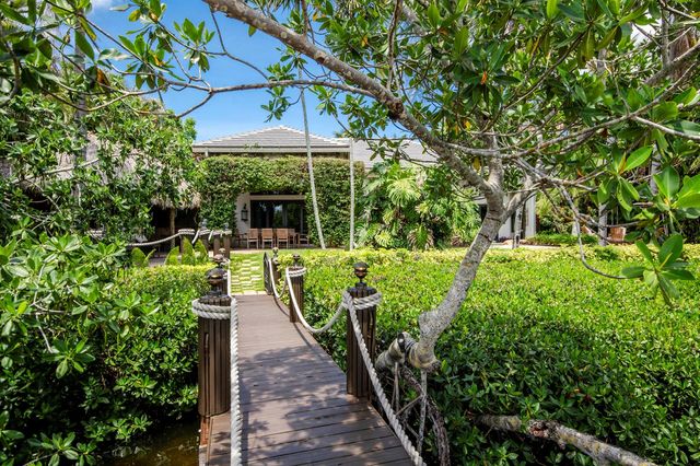 19028 SE Windward Island Lane, Jupiter, FL 33458