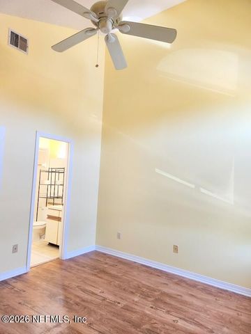 1004 DEFENDER Court W 1004, Jacksonville, FL 32233