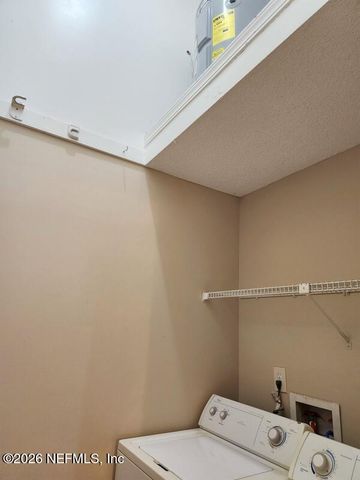 1004 DEFENDER Court W 1004, Jacksonville, FL 32233